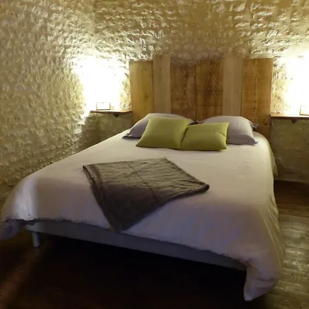 Têtes à L'air 3* Montils