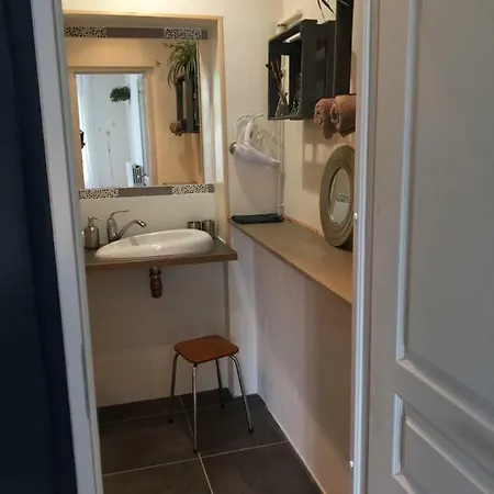 Têtes à L'air Couette-café 3*