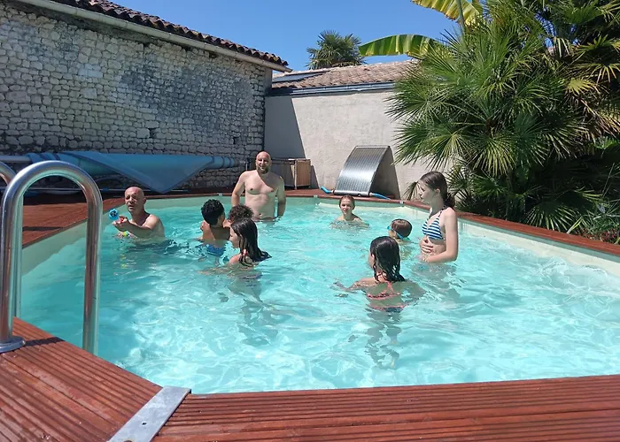 Tetes A L'air Bed & Breakfast Montils