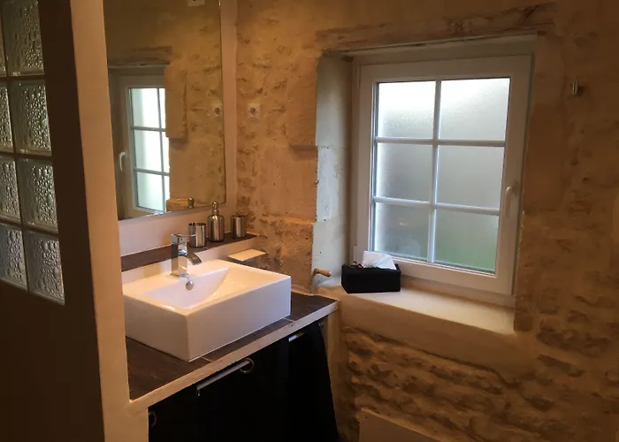 Tetes A L'air 3* Montils