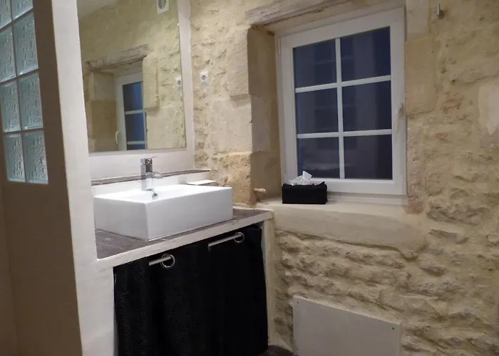 Tetes A L'air 3* Montils