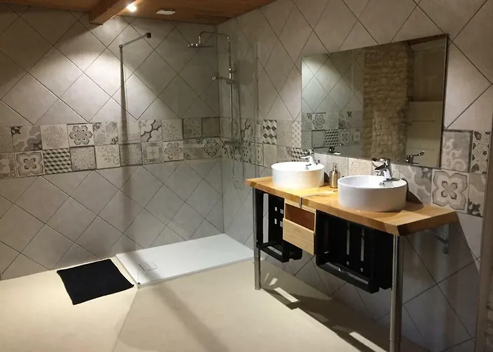 Tetes A L'air Montils